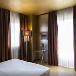 Vdb Next Hotel 4*
