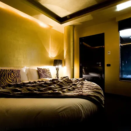 Отель Vdb Next 4*