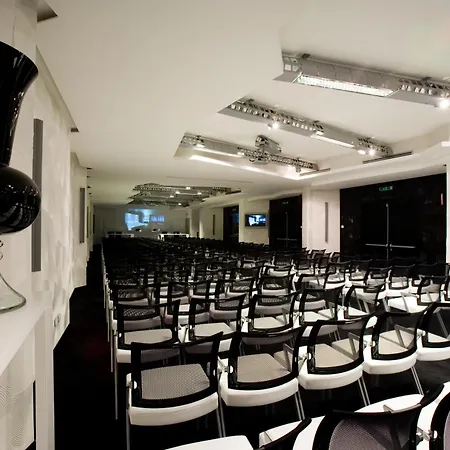 Hotel Vdb Next 4*