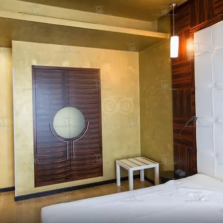 Vdb Next Hotel